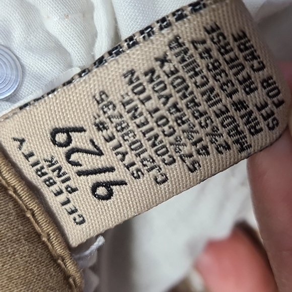 🔴 Midrise  skinny jeans, stretchy and fitted. Size 9 - Picture 8 of 8